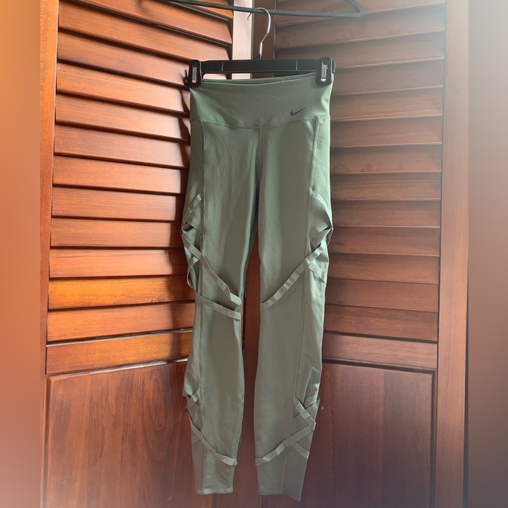 Soul Cycle x Nike Strappy Olive Leggings